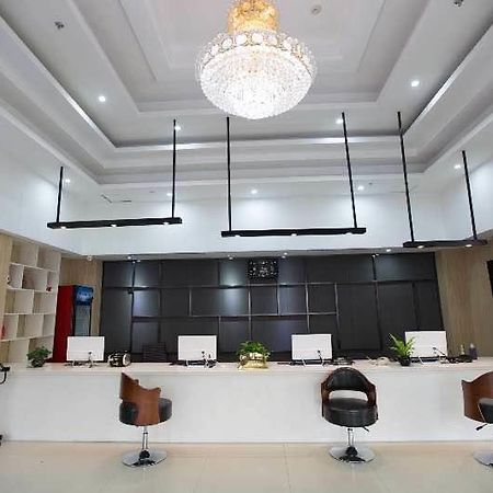 Thank Inn Plus Hotel Hebei Tangshan Road South District Train Station Екстер'єр фото